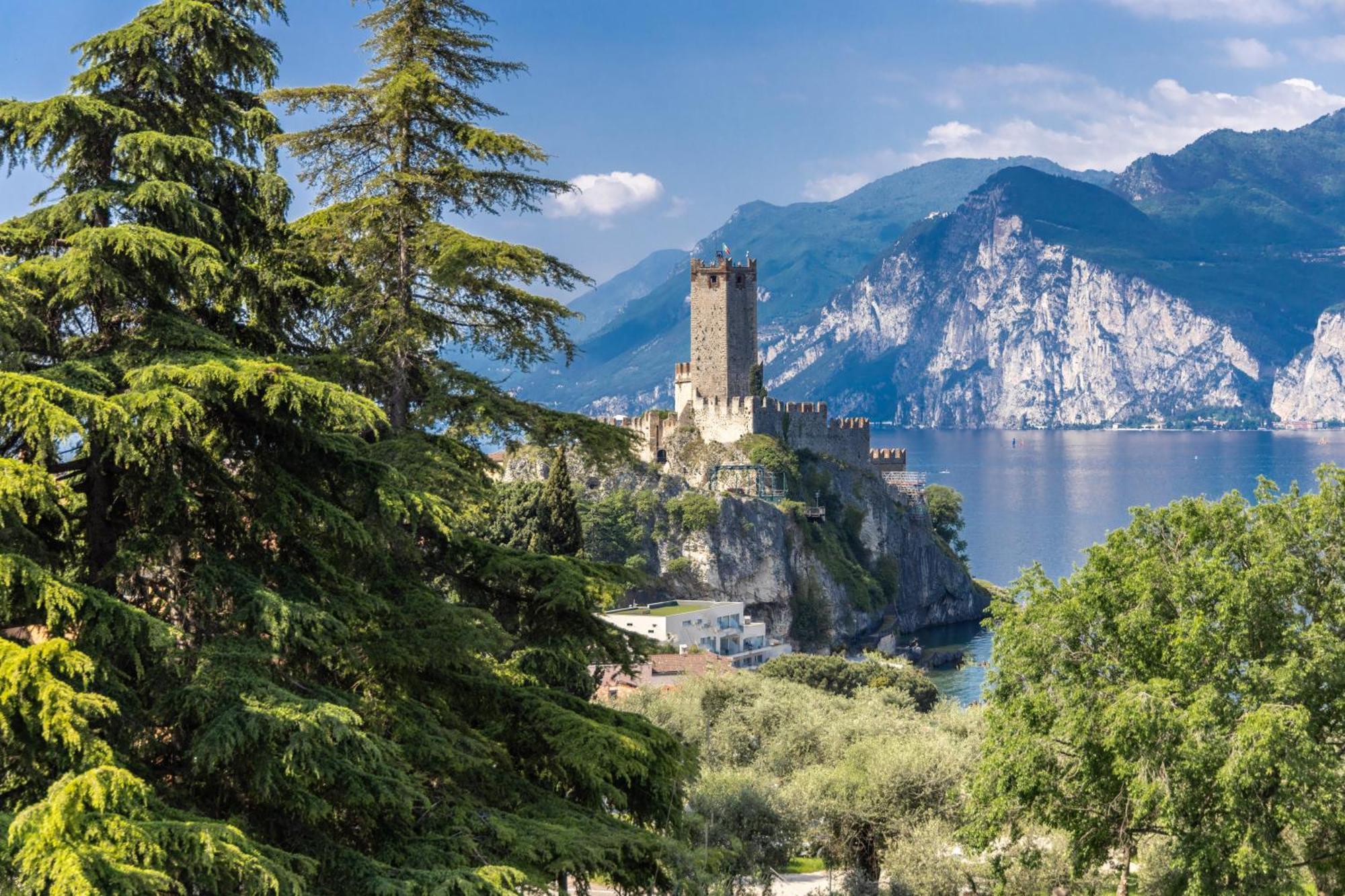 Hotel Meridiana Malcesine Bagian luar foto